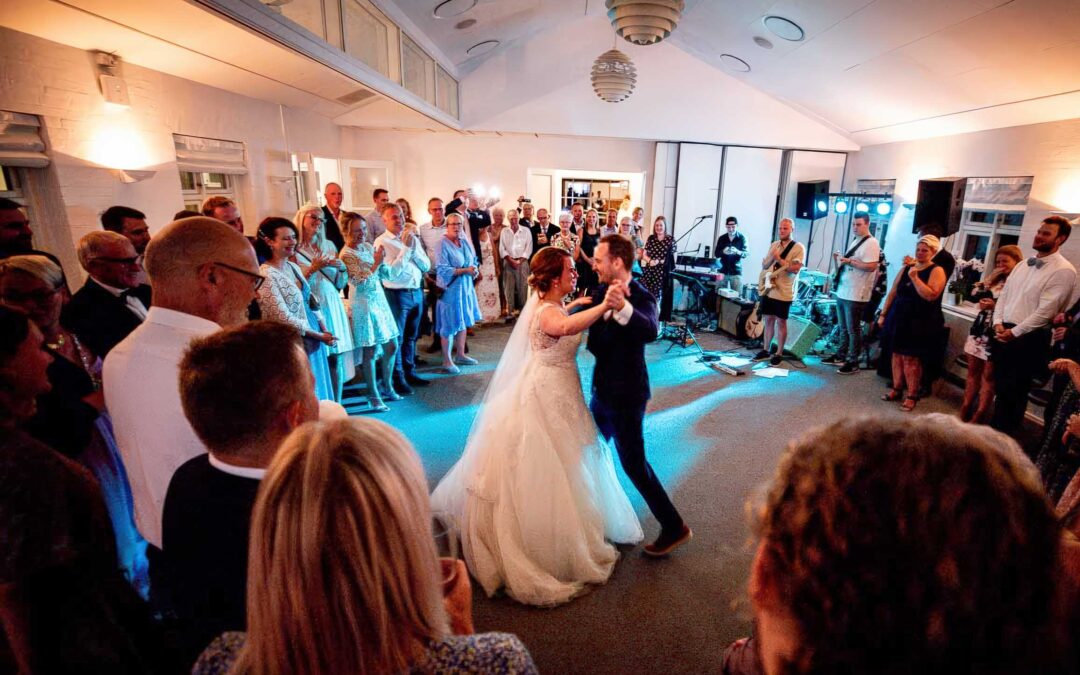 Find den rette videograf! Sådan får I en bryllupsvideo, der giver gåsehud